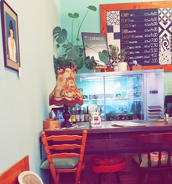 vevi - veganes Vintage Cafe